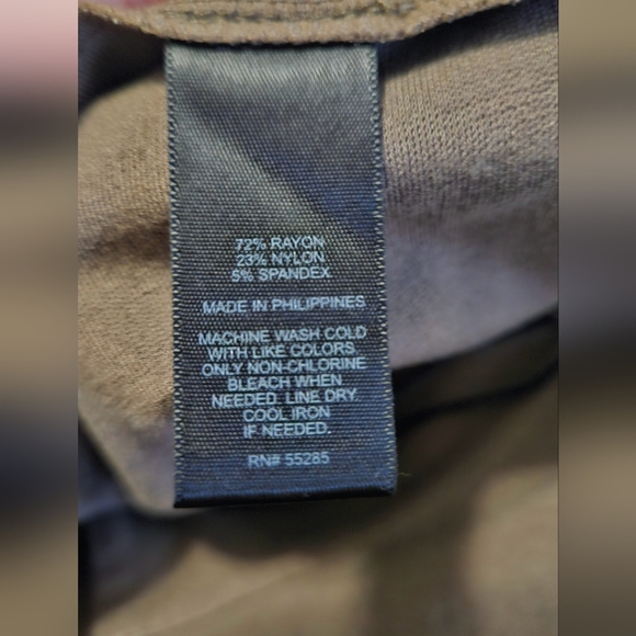 EXPRESS Knit stretch pencil midi skirt in Olive/brown. Size 0 NWT - Picture 13 of 13